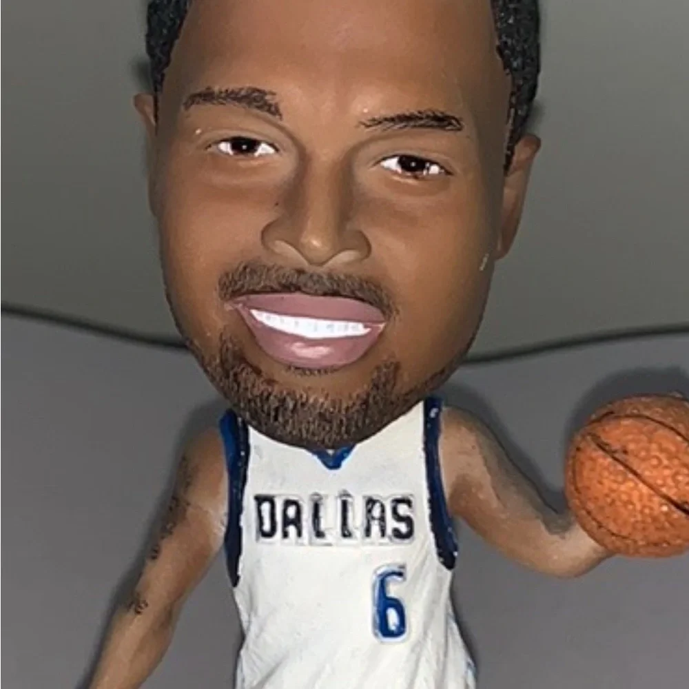 DALLAS MAVERICKS TYSON CHANDLER BOBBLEHEAD no box